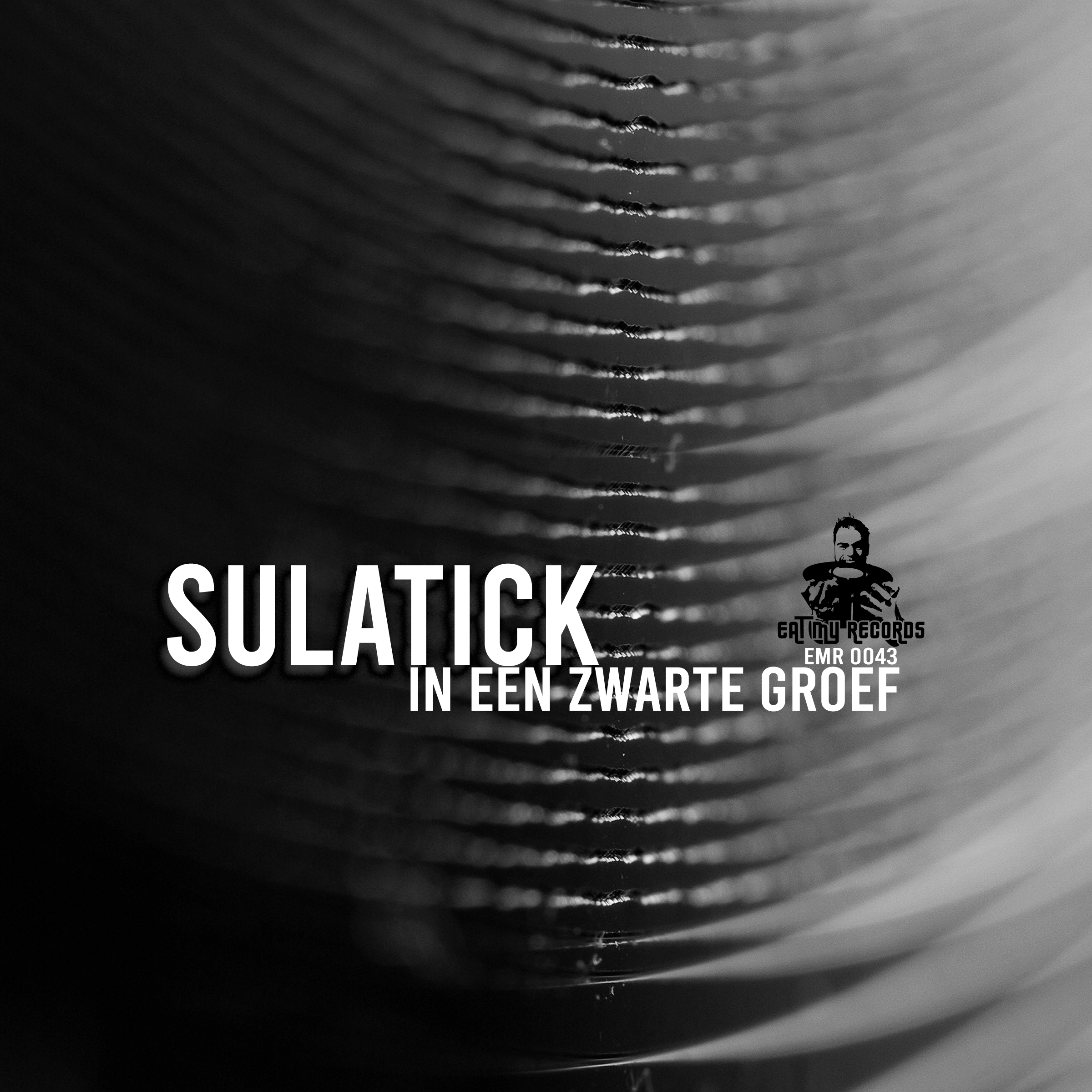 [EMR0043] Sulatick - In een zwarte groef